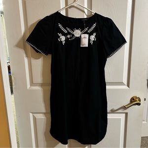 NWT 100% Cotton Banana Republic Embroidered Dress  S